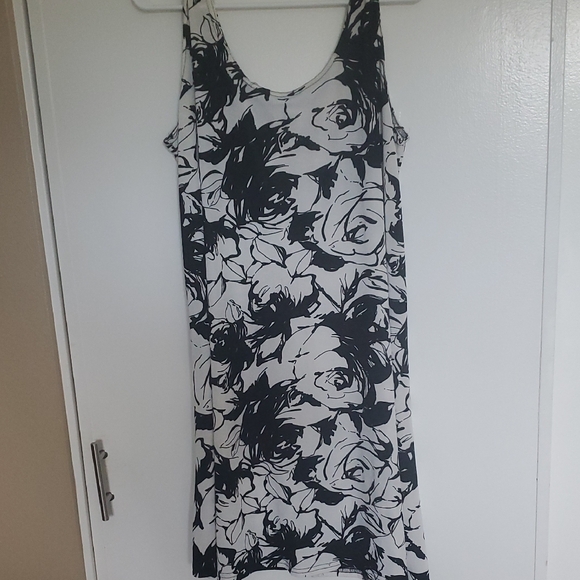 Jostar Dresses & Skirts - Monochrome Floral Midi Dress